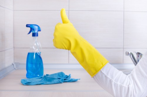 Preparation and final touches for one off cleaning in SE18
