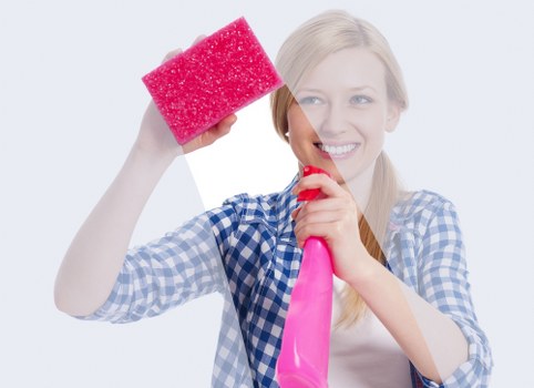 Detailed property cleaning service for customers in SE18